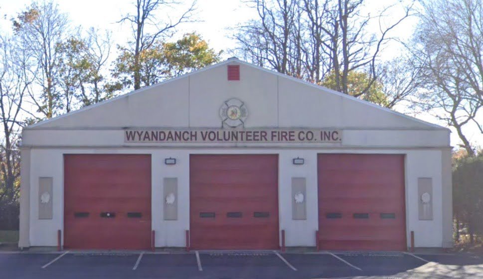 Screenshot_16-5-2024_16492_www.longislandfiretrucks.com